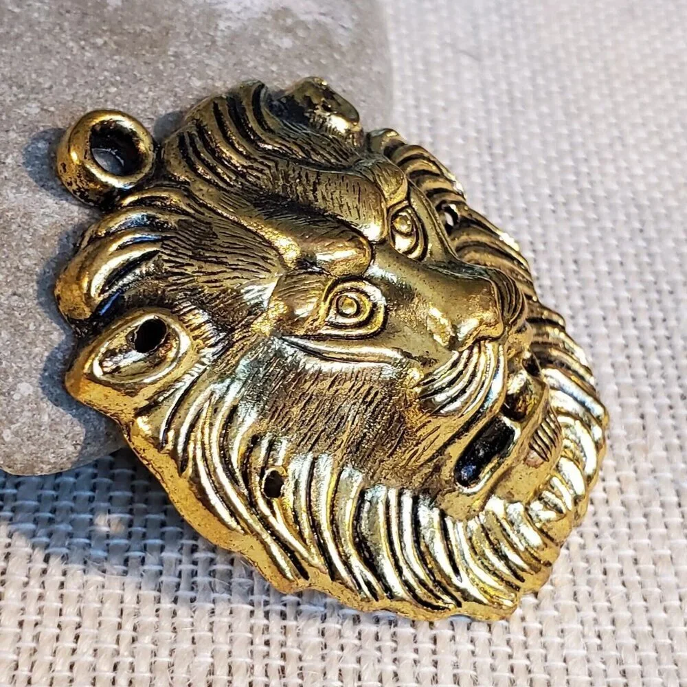 New Vintage 90s Roaring Lion 55x45mm Antique Gold Alloy Metal Statement Pendant